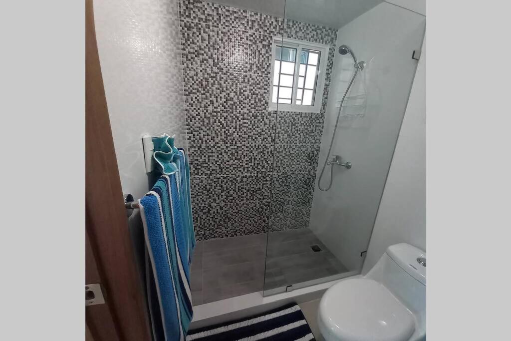 Confortable Apartamento De 3 Tres Habitaciones, Con Hermosa Vista De Area Verde, Ademas De Piscinas Y Juegos Infantiles En Area Recreativa Сантьяго-де-лос-Кабальерос Экстерьер фото