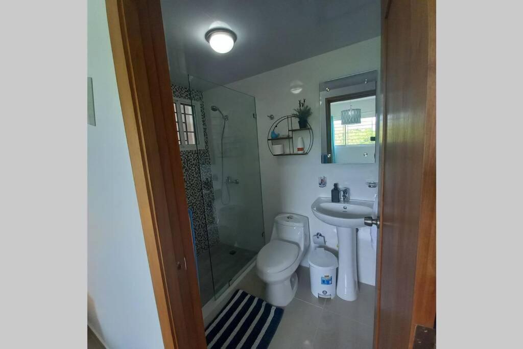 Confortable Apartamento De 3 Tres Habitaciones, Con Hermosa Vista De Area Verde, Ademas De Piscinas Y Juegos Infantiles En Area Recreativa Сантьяго-де-лос-Кабальерос Экстерьер фото