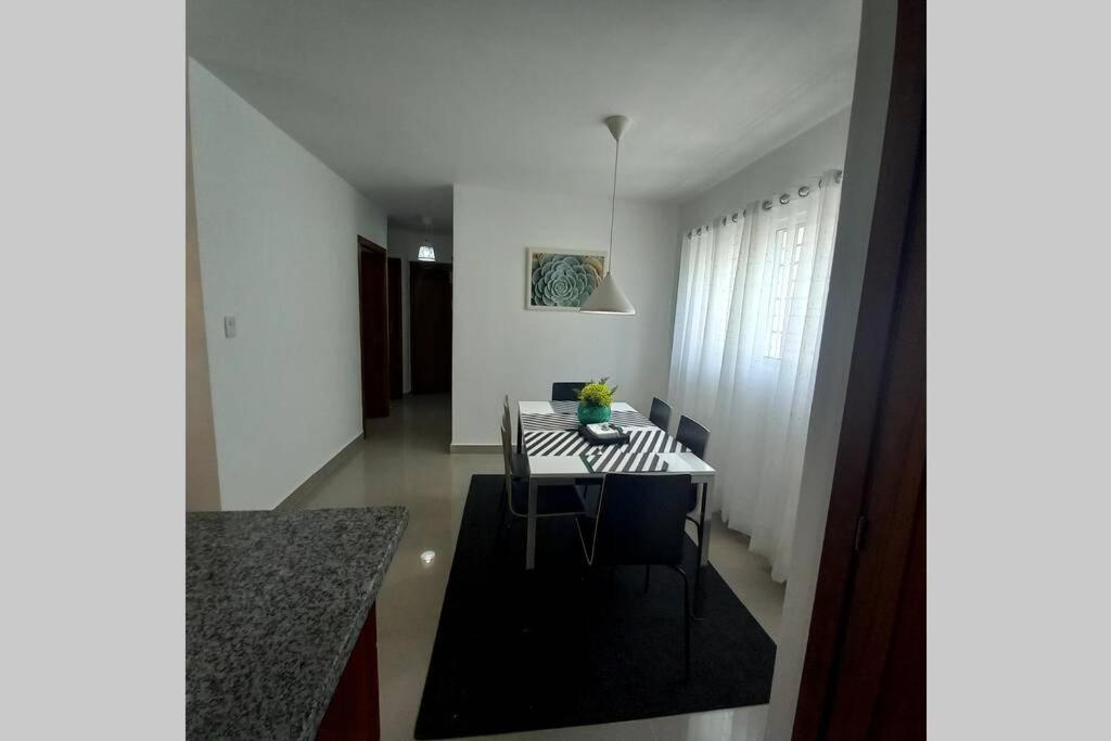 Confortable Apartamento De 3 Tres Habitaciones, Con Hermosa Vista De Area Verde, Ademas De Piscinas Y Juegos Infantiles En Area Recreativa Сантьяго-де-лос-Кабальерос Экстерьер фото